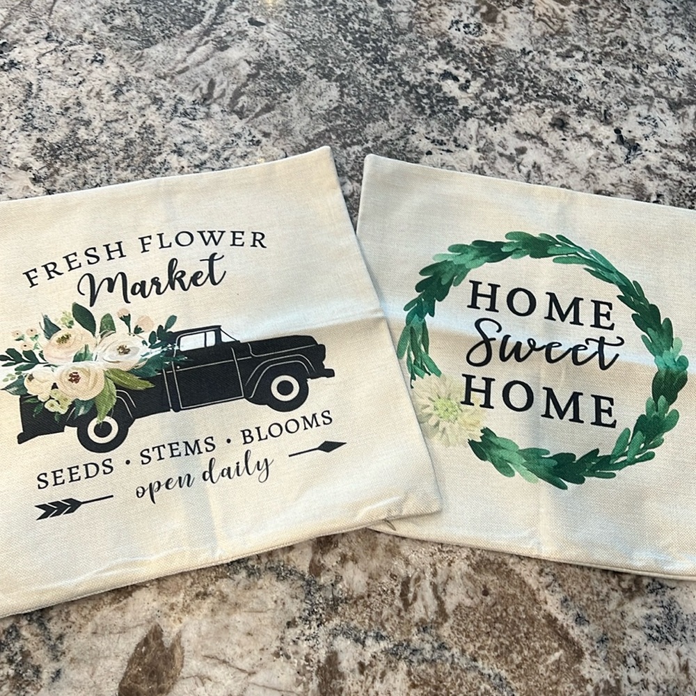 🆕 (2) Springtime Zip Closure 17.25” Pillow Covers